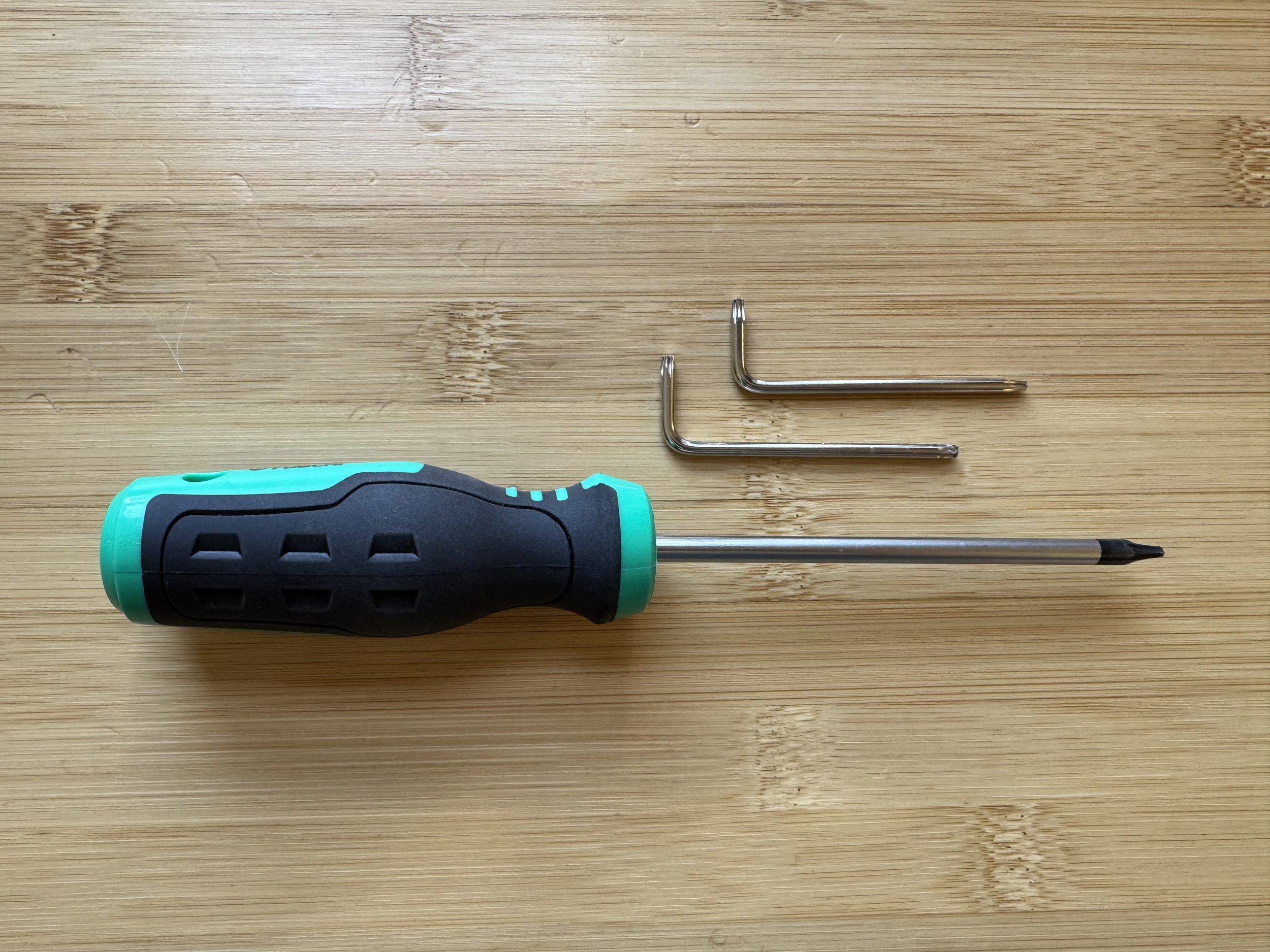 The included torx wrench and torx driver